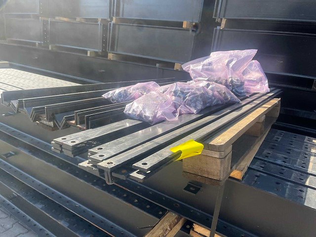 Dubbelzijdige draagarmstelling 18x90 - afbeelding 6 van  19