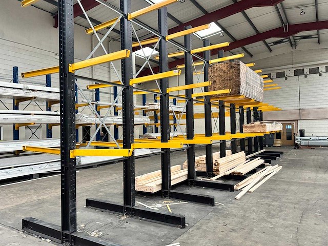 Dubbelzijdige draagarmstelling 18x90 - afbeelding 14 van  19