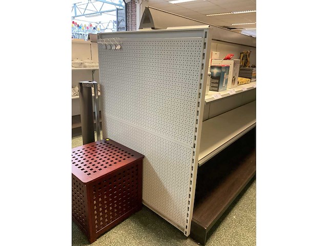 Dubbelzijdige modulaire winkelstelling - 5 mtr - afbeelding 2 van  6