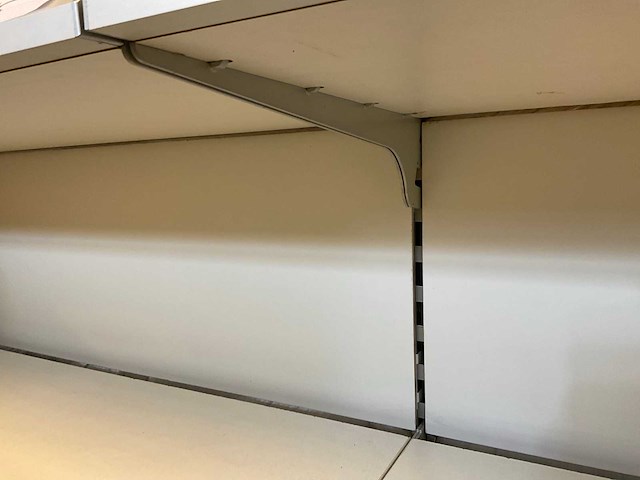 Dubbelzijdige modulaire winkelstelling - 5 mtr - afbeelding 4 van  6