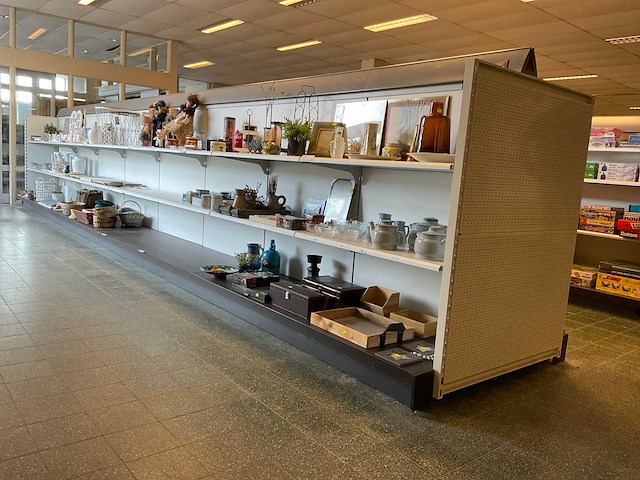 Dubbelzijdige modulaire winkelstelling - 8 mtr - afbeelding 1 van  2