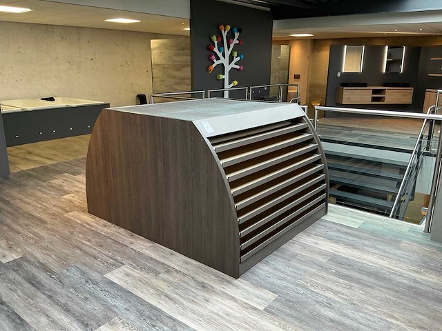 Dubbelzijdige tegeldisplay - afbeelding 1 van  3