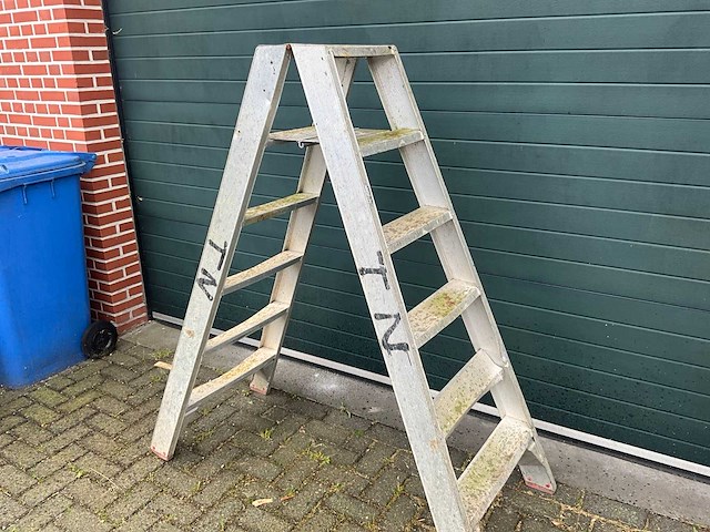 Dubbelzijdige trapladder - 6 treden - ladder en trap - afbeelding 3 van  7