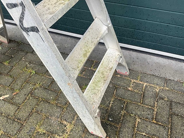 Dubbelzijdige trapladder - 6 treden - ladder en trap - afbeelding 4 van  7