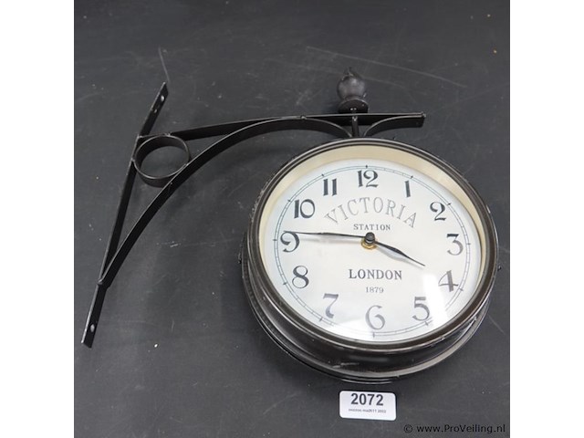 Dubbelzijdige wandklok - afbeelding 1 van  5