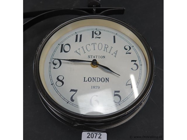 Dubbelzijdige wandklok - afbeelding 3 van  5