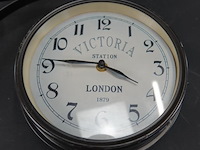 Dubbelzijdige wandklok - afbeelding 3 van  5