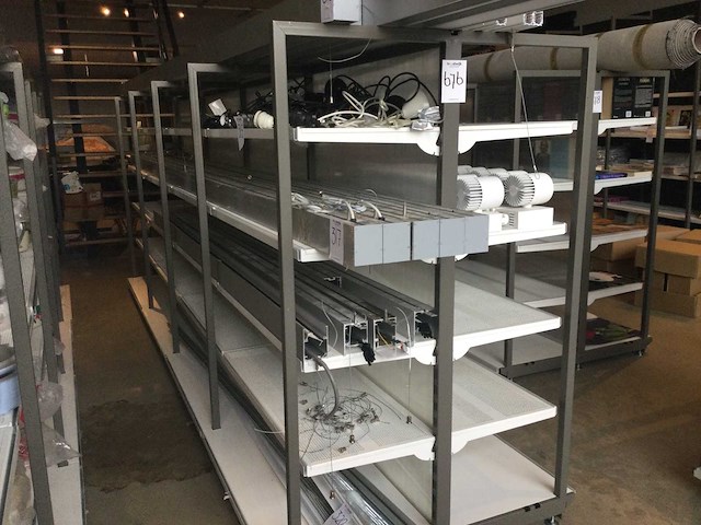 Dubbelzijdige winkelstelling - afbeelding 1 van  2