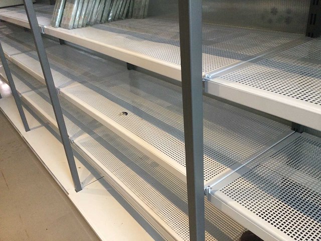 Dubbelzijdige winkelstelling - afbeelding 2 van  3