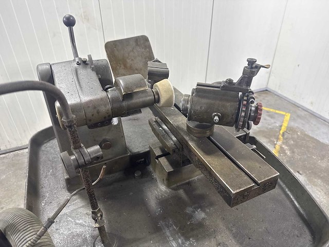 Dubied slijpmachine - afbeelding 8 van  11