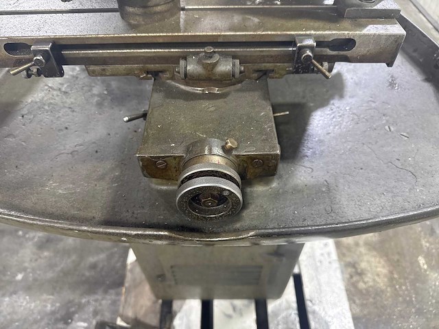 Dubied slijpmachine - afbeelding 9 van  11