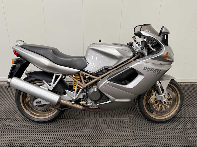 Ducati - tour - st 2 - motorfiets - 2001 - afbeelding 9 van  12