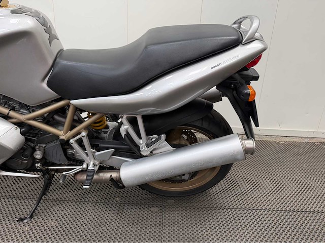 Ducati - tour - st 2 - motorfiets - 2001 - afbeelding 2 van  15