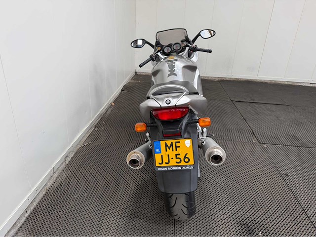 Ducati - tour - st 2 - motorfiets - 2001 - afbeelding 6 van  15