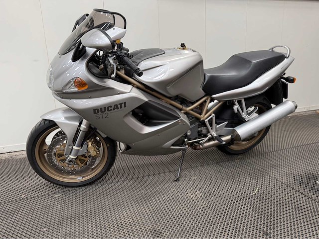 Ducati - tour - st 2 - motorfiets - 2001 - afbeelding 9 van  15