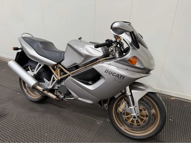 Ducati - tour - st 2 - motorfiets - 2001 - afbeelding 13 van  15