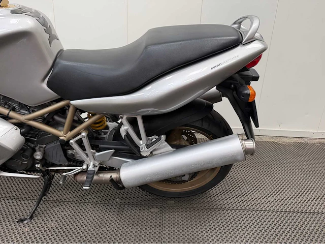 Ducati - tour - st 2 - motorfiets - 2001 - afbeelding 2 van  19