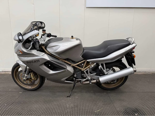 Ducati - tour - st 2 - motorfiets - 2001 - afbeelding 5 van  19