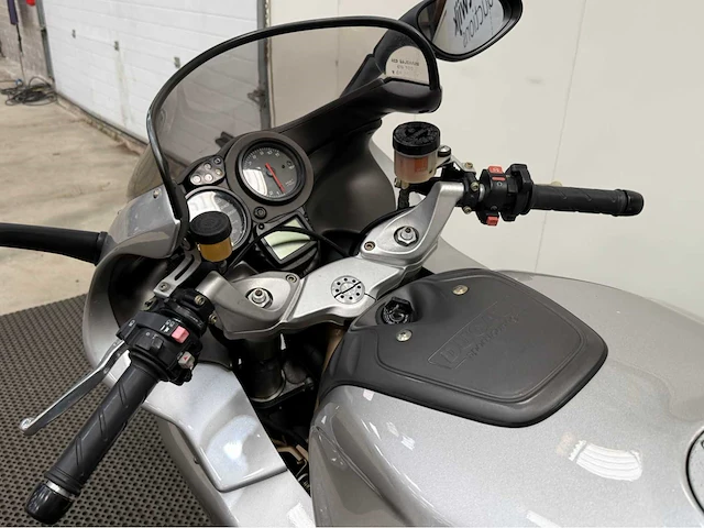 Ducati - tour - st 2 - motorfiets - 2001 - afbeelding 10 van  19