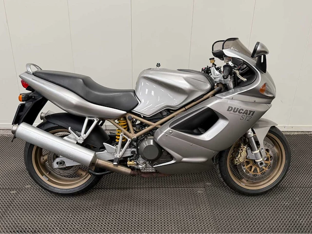 Ducati - tour - st 2 - motorfiets - 2001 - afbeelding 15 van  19