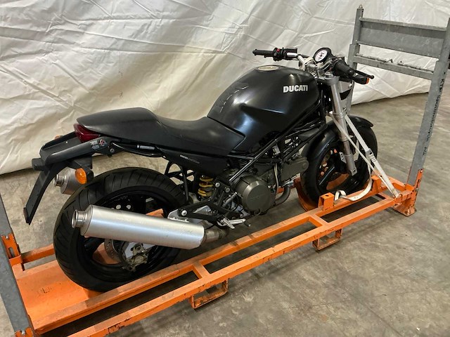 Ducati monster 600 motorfiets - afbeelding 1 van  7