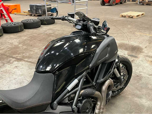 Ducati tour diavel motorfiets - afbeelding 3 van  26
