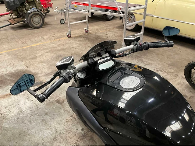 Ducati tour diavel motorfiets - afbeelding 26 van  26
