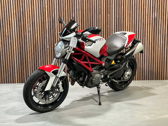 Ducati tour monster 796 motorfiets - afbeelding 1 van  23