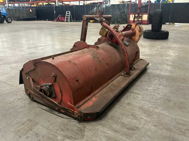 Ducker klepelmaaier - afbeelding 6 van  9