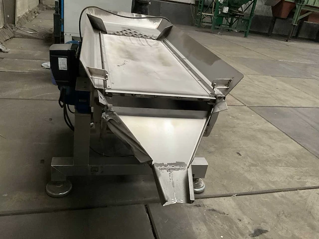 Duijndam machines doseerschudder met zeef - afbeelding 5 van  6