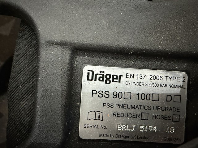 Duikuitrusting, drager - afbeelding 2 van  3