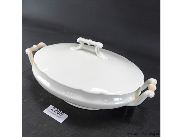 Duits porseleinen terrinne - afbeelding 1 van  5