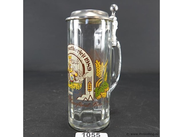 Duitse bierkroes met tinnen deksel - afbeelding 1 van  5