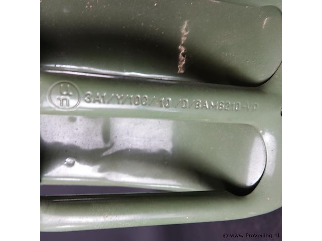 Duitse metalen jerrycan - afbeelding 5 van  5