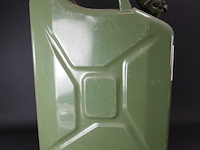 Duitse metalen jerrycan - afbeelding 3 van  5