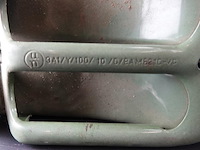 Duitse metalen jerrycan - afbeelding 5 van  5