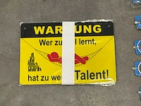 Duitse sleutelhangers en duitstalige kaarten (10000x) - afbeelding 2 van  7