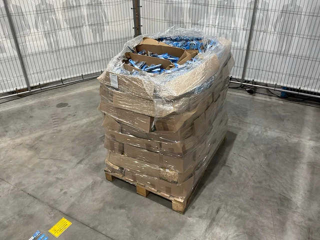 Duitse sleutelhangers en duitstalige kaarten (10000x) - afbeelding 6 van  7