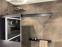 Duka-villeroy&boch inloopdouchewand met schuifdeur en douchevloer - afbeelding 5 van  8