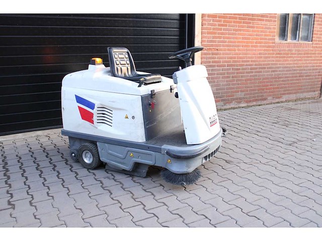 Dulevo - 2008 - 100se - 120 uur - veegmachine - afbeelding 7 van  13