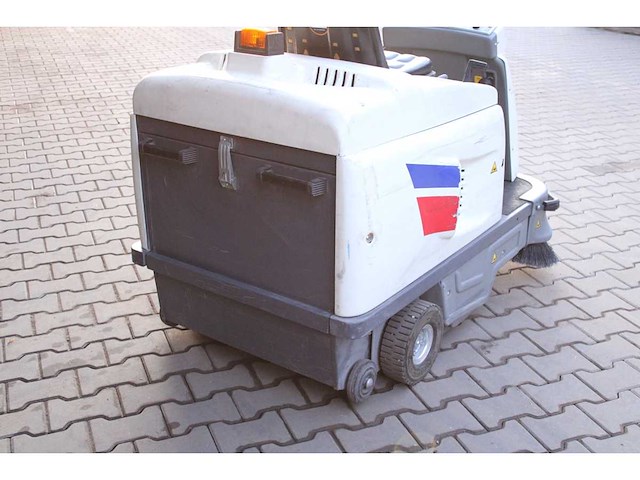 Dulevo - 2008 - 100se - 120 uur - veegmachine - afbeelding 9 van  13