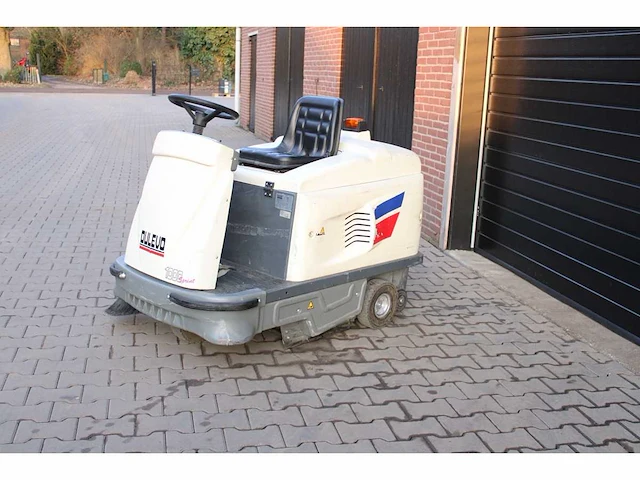 Dulevo - 2008 - 100se - 120 uur - veegmachine - afbeelding 1 van  13