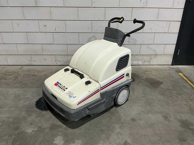 Dulevo 700 sprint elektrische veegmachine - afbeelding 1 van  10
