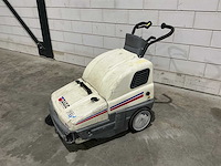 Dulevo 700 sprint elektrische veegmachine - afbeelding 2 van  11