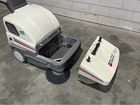 Dulevo 700 sprint elektrische veegmachine - afbeelding 9 van  10
