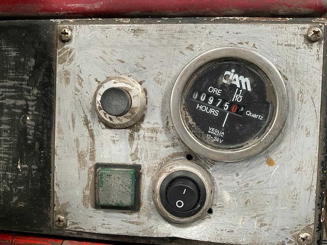 Dulevo 72e zelfrijdende veegmachine - afbeelding 4 van  7