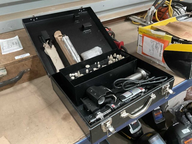 Dumore 8555-210 hand slijpmachine - afbeelding 1 van  5