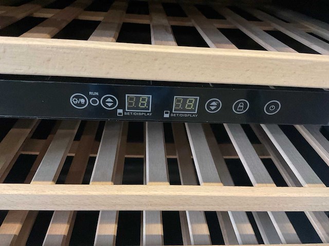 Dunavox dx-51.150dsk vrijstaande wijnklimaatkast - afbeelding 3 van  3