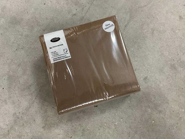 Duni chestnut doos á 16x125 stuks servetten (2x) - afbeelding 1 van  3