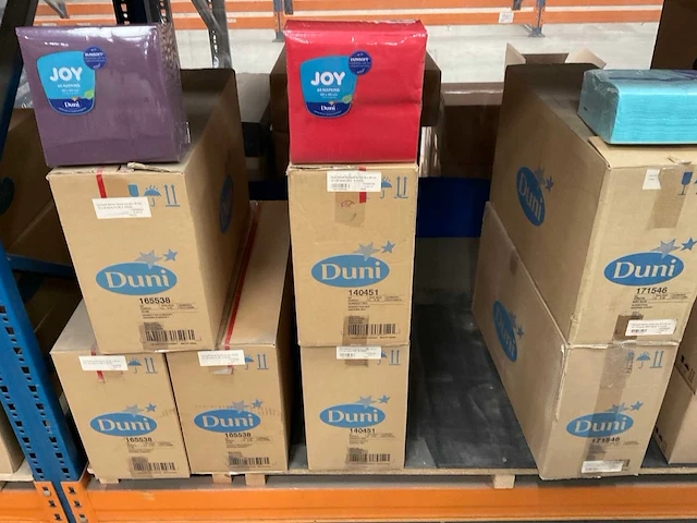 Duni dunisoft red doos á 12x60 stuks servetten (2x) - afbeelding 2 van  3